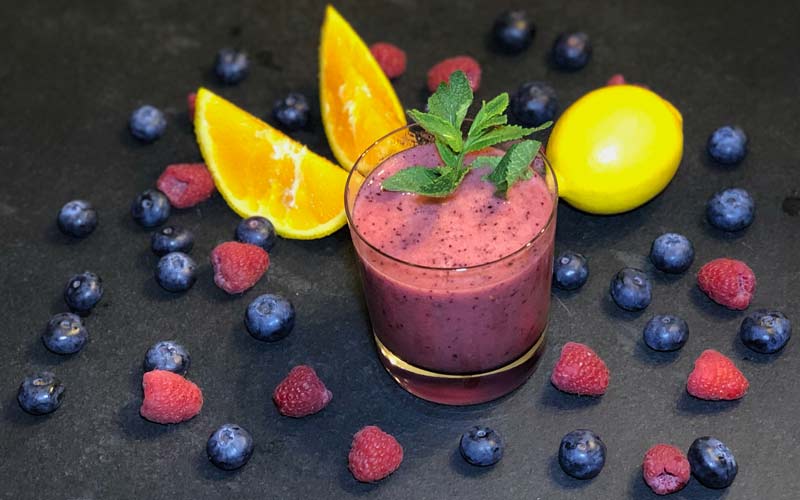 Orangen Beeren Granatapfel Smoothie